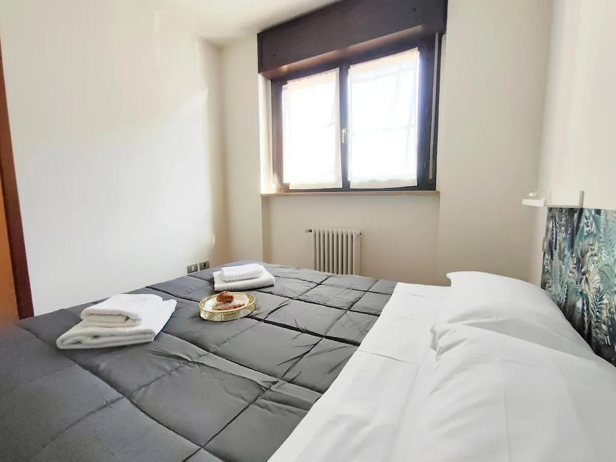 Central Station - Apartment With Terrace Milan 0*,  Italy