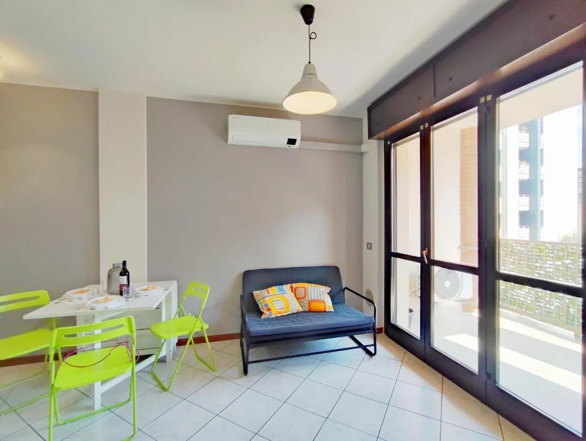 Central Station - Apartment With Terrace Milan 0*,