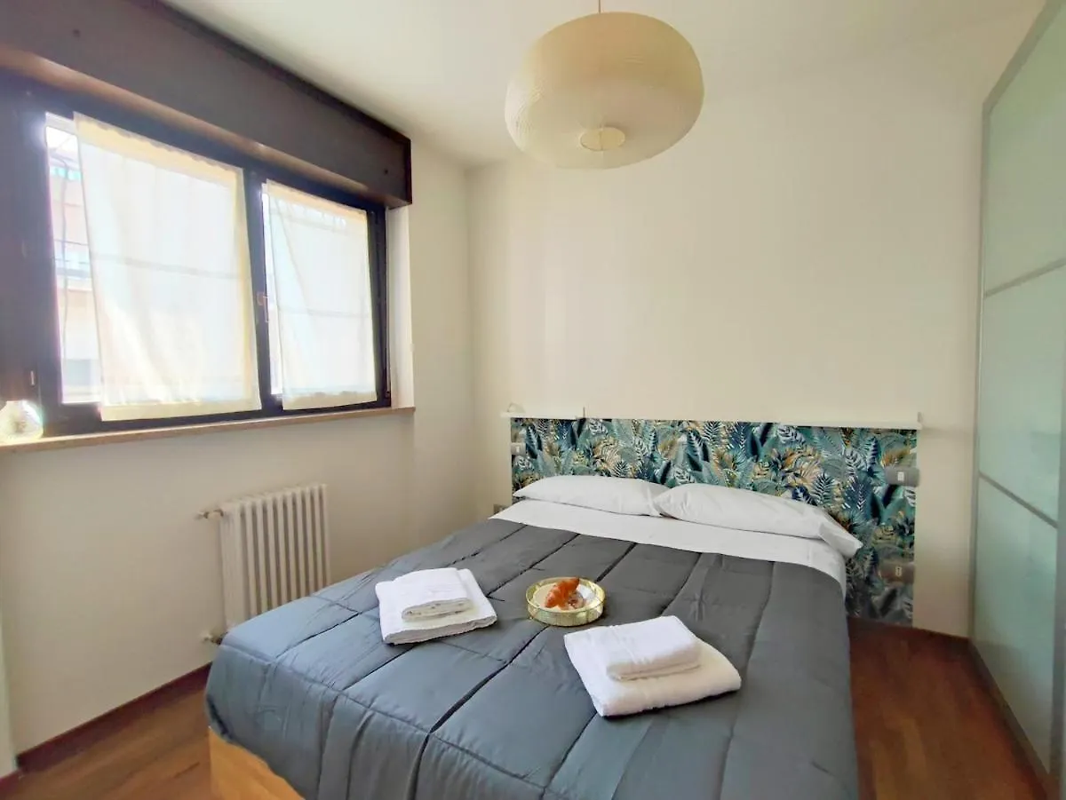 Central Station - Apartment With Terrace Milan