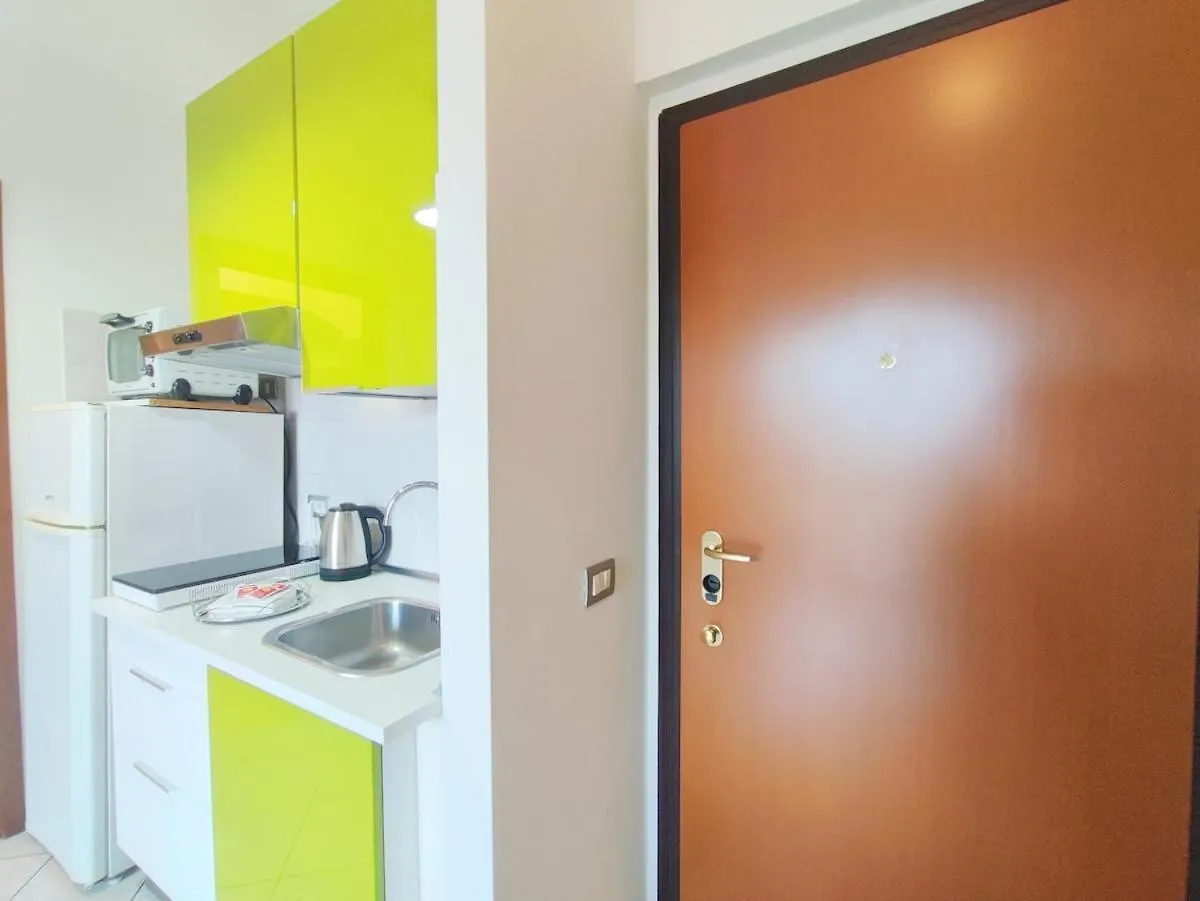 Central Station - Apartment With Terrace Milan