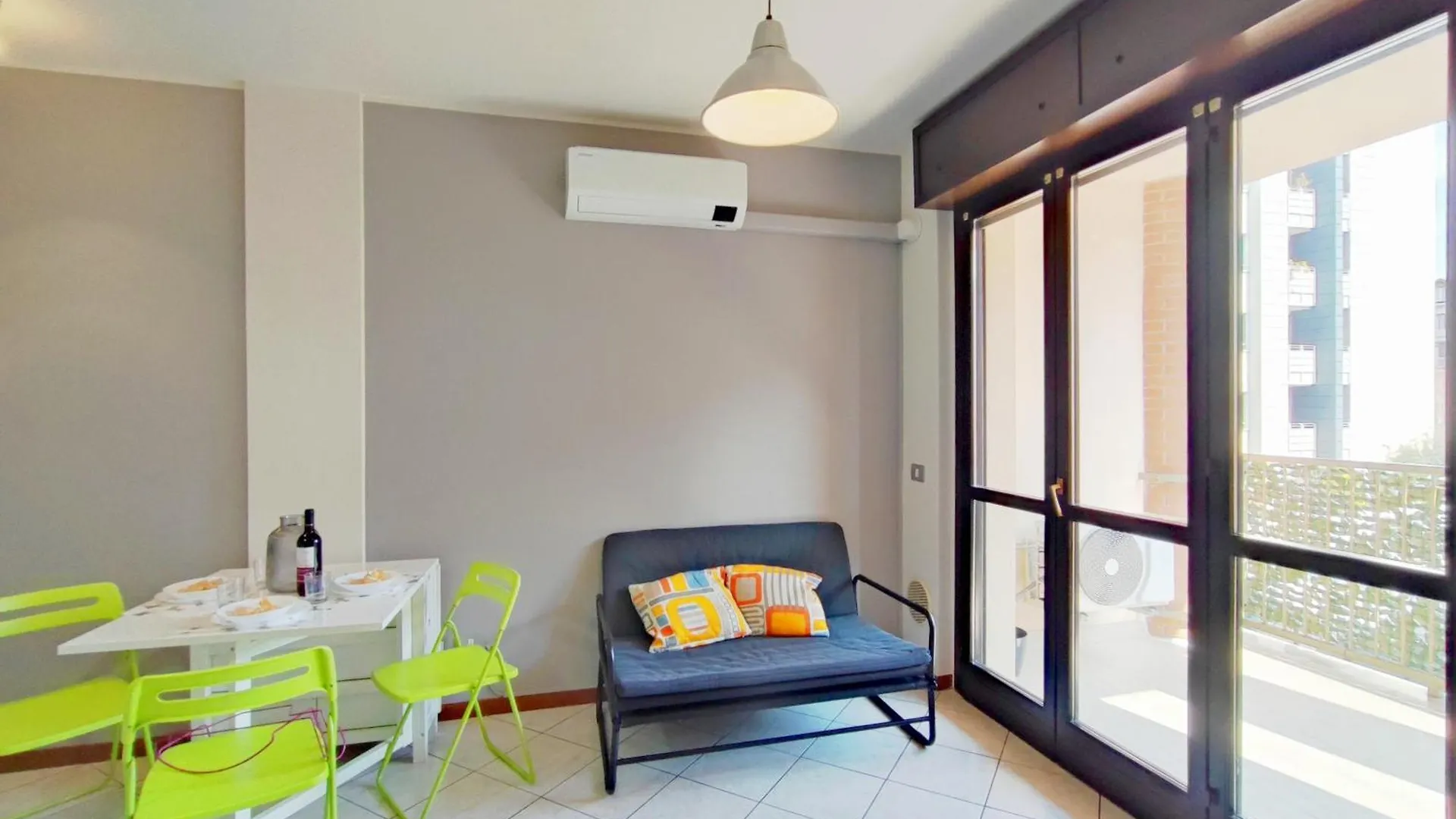 Central Station - Apartment With Terrace Mailand